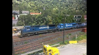 Conrail In HO Scale   Intermodal and Local Freights