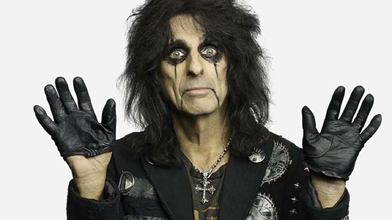 Alice Cooper - I Never Cry - YouTube