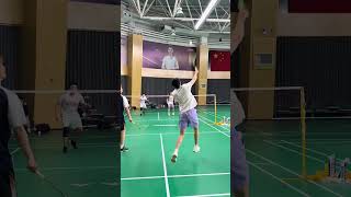 当你的搭档要防死对手 羽毛球 羽毛球双打 赵泽华想打球🏸