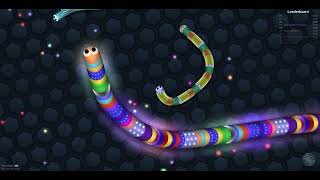 I played that game a few years ago, I remember it was fun|slither.io