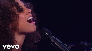 Alicia Keys - Never Felt This Way (Piano & I: AOL Sessions +1)