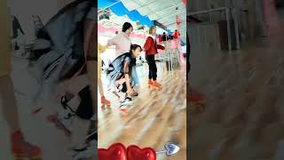 Roller skating fitness girl 滑冰的我是真的開心，你們呢，不為小哥哥小姐姐420