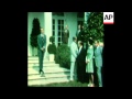 SYND 20-7-73 NIXON ON STEPS OF WHITE HOUSE AFTER ILLNESS