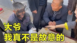 大爷，我真不是故意的！#象棋对战  #搞笑 【王铁锤】