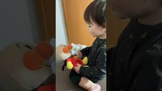 宇宙語でアンパンマンと遊ぶ1歳児 #1歳9ヶ月