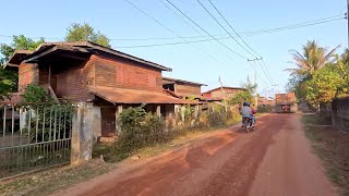 Laos : ບ້ານດົງຄວາຍບ້ານດັງເດີມໃຊ້ຊີວິດແບບລຽບງ່າຍ บ้านดังเดีมใช้ชีวิตแบบดังเดีม  Laos countryside life