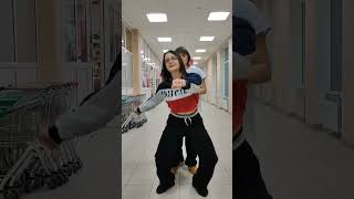 Репетиция закончилась, расходимся? Конечно, нет😆 #trend #wop #cover #coverdance #untouchable #dance