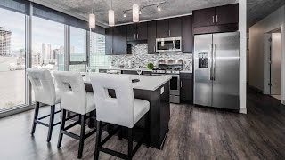 A walk through a 2-bedroom, 2-bath apartment at Gateway West Loop