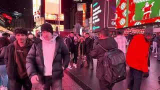 New York City: Christmas Eve In Times Square