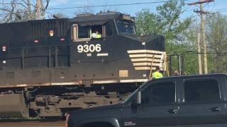 Conductor climbs onto NS 9306 in Woodbury NJ