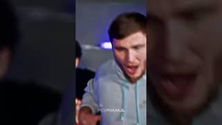 Чья реакция лучше поп мма?😂😂😂