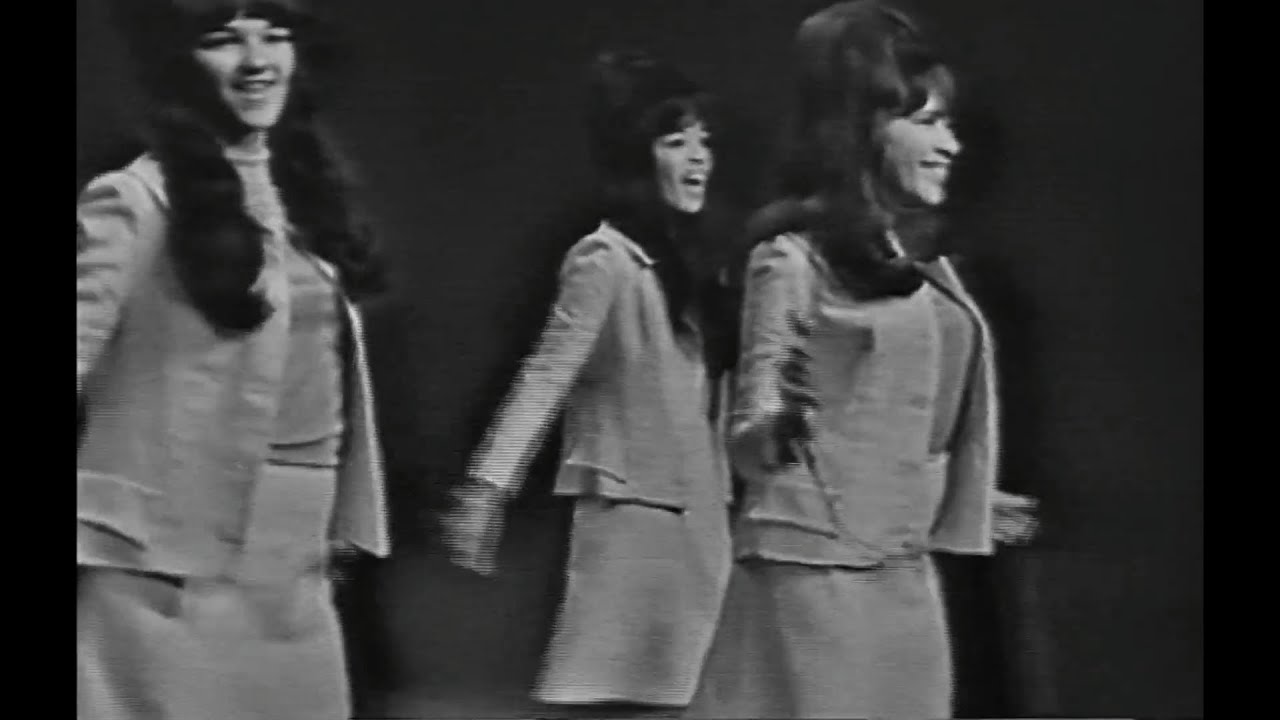 The Ronettes - Be My Baby (Music Video) - YouTube