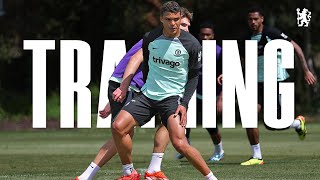 TRAINING | FABREGAS & RON HARRIS visit first team training! | Chelsea FC 23/24