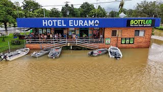 Floodwaters can’t dampen spirits at North Queensland pub