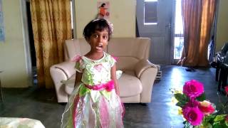 Sarigama film Little Chenaya දවස පුරා වෙහෙස වෙලා