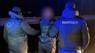 Як патрульні затримали причетного до вибуху біля будівлі ТЦК на Житомирщині