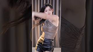 Viral Dance girl tiktok #shorts #viral #shortsfeed #tiktok #newvideo #trendingshorts #ytshorts