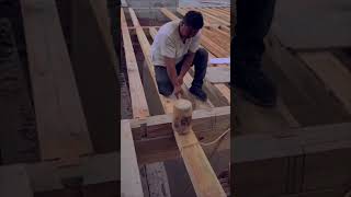 Sharing of the process of building a wooden house - column and beam processing