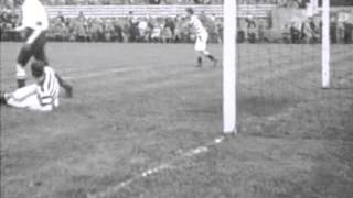 1922. Go-Ahead scoort tijdens wedstrijd om nationale titel