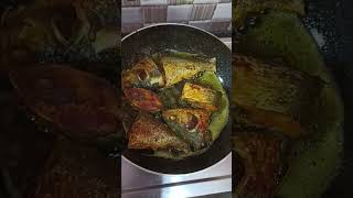 ইলিশ মাছ ভাজা।#bengali #cooking #food #recipe #video #home #kitchen #tiktok #youtubeshorts #