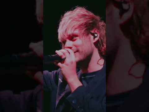 How much do 5SOS tickets usually cost?