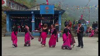 ६२औं वार्षिक उत्सव कार्यक्रममा म र मेरा सहपाठी शिक्षकहरूको नृत्य (गीत रोकिँदा पनि नाच्न छोडिएन)