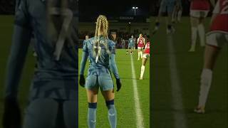 Neymar Vs 11 female footballers 😯