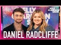 Daniel Radcliffe & Kelly Clarkson Love Rapping 'Eminem' At Karaoke