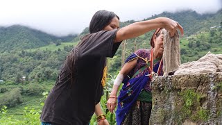 पुवा अल्लो मा कमेरो लगाउँदै आमा  | Family Vlog | Daily live |  Sunil Vlogs2