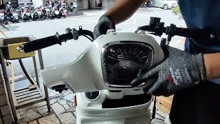 SALUTO 煞車油溢漏?把手車殼龜裂破損 教你 DIY 更換把手後蓋車殼 (UC125ハンドル裏蓋交換) SUZUKI SALUTO UC125