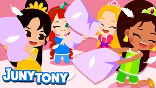 Pijamada de Princesas | Amigas Princesas | Canciones Infantiles | JunyTony en español