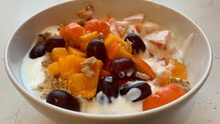 Vitamin-rich muesli with persimmons and grapes. #233