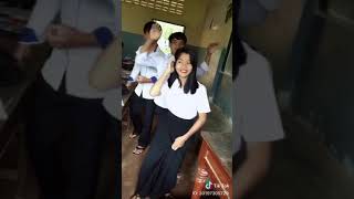 Khmer tik tok by Mr Den សិស្សសាលាឡូវស្លុយម៉ង