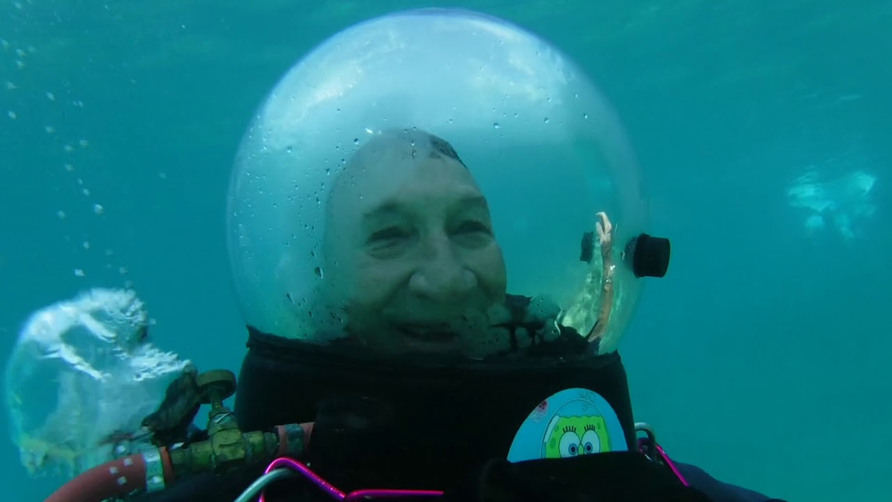 Jeff Bob Maui First Dive... Bubble Helmet - YouTube