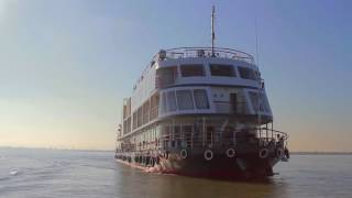 Brahmaputra Luxury River Cruise MV Mahabaahu, India - Signature Linea