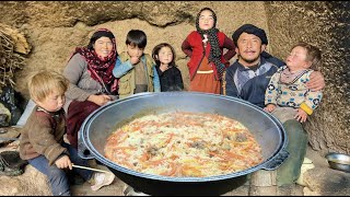 Cooking Qabili Pulao in the Caves of Bamiyan! A Taste of History