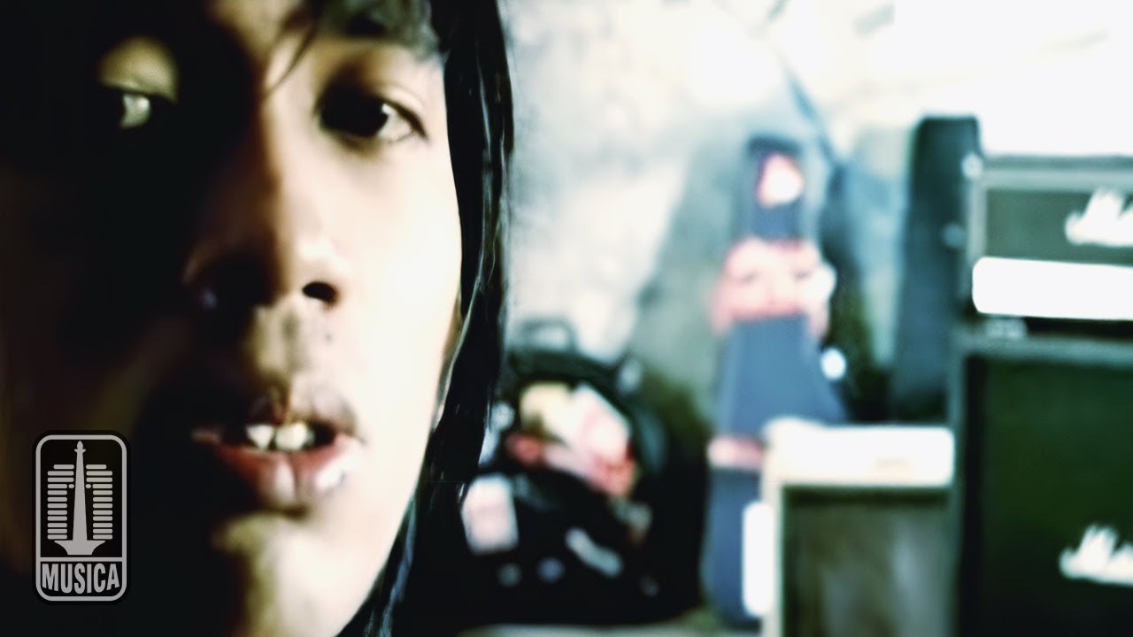 D Masiv Merindukanmu Official Music Video Chords Chordify