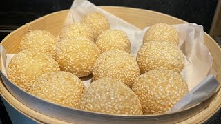 ขนมงาทอด/sesame balls/วิธีทำขนมงาทอดให้กรอบนอกนุ่มในไม่อมน้ำมันแม้ข้ามคืนก็อร่อย