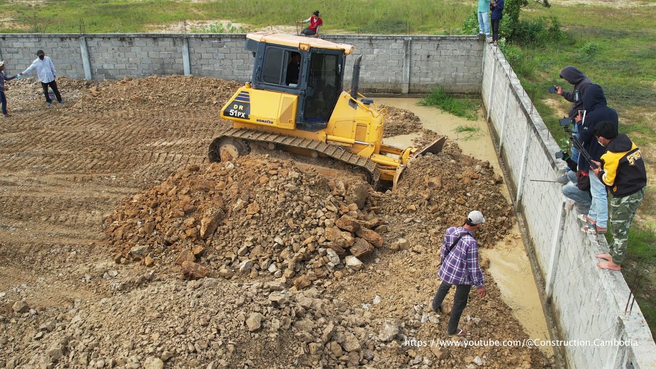 Excellent Operator Skill Komatsu DR51PX Bulldozer Pushing Soil Stones ...