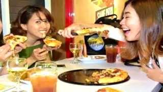 #UltimateBarkadaExperience Girls vs Greenwich Ultimate Overload Pizza