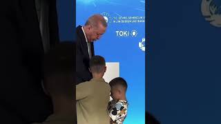 Turkish President Erdoğan slaps child in face for not kissing his hand #shorts