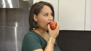 How to Eat an Apple Properly Without Wasting a Bite