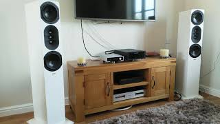 M2tech Young III Digital to Analogue converter with Aurelia Cerica XL HiFi Loudspeakers