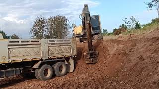 VOLVO EC210Bงานขุดขยายสระเก่าให้กว้าง