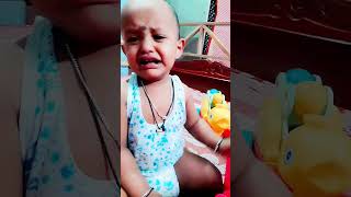 #trending  #shorts #viral #viralvideo #baby  #funnyshorts #funny #funnybaby দেওয়ালে মাথা ঠুকে গেছে😰