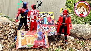 ルパンレンジャーにお菓子隠された！　ルパンレンジャーVSパトレンジャーチョコ　仮面ライダービルドグミ　おもちゃ　アニメ　お外遊び