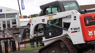 Remote Controlled Bobcat Skidsteer | Diggers and Dozers HD