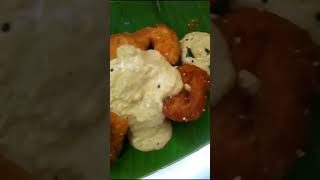 vada chatni breakfast#food #indianrecipes