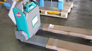 AMAIZE PTE 1.5 LiIon pallet truck 1500kg capacity from Jungheinrich