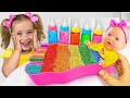 Sasha and Anita cook peacock rangoli and play with colored slime